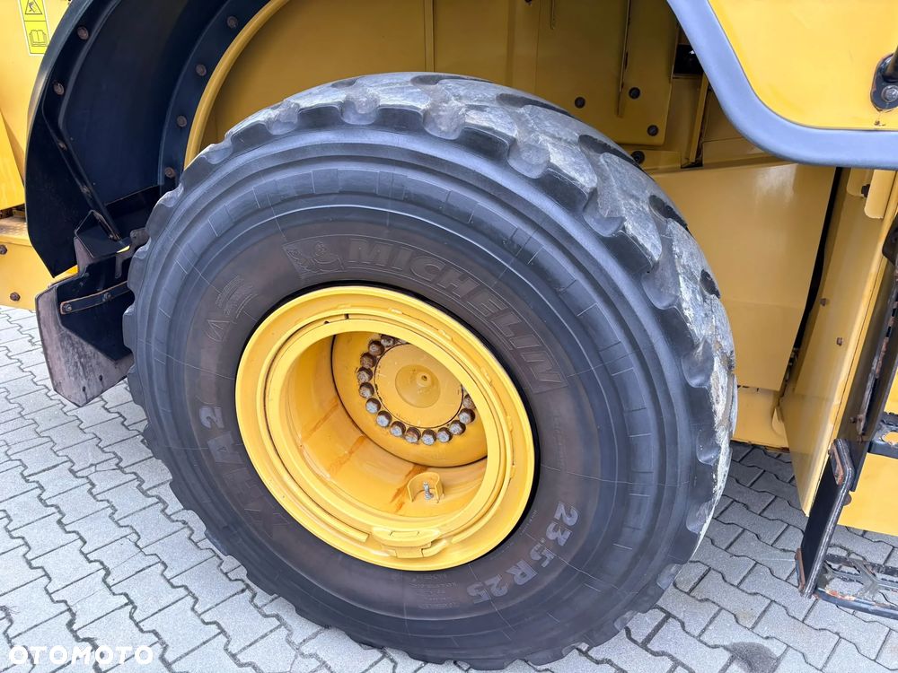 Caterpillar 962M ŁADOWARKA KOŁOWA - 40
