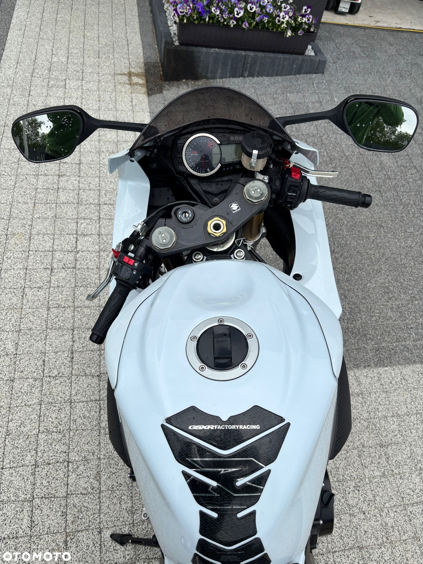 Suzuki GSX-R - 6