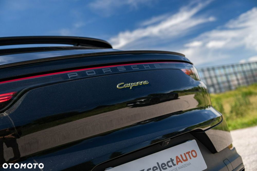 Porsche Cayenne - 14