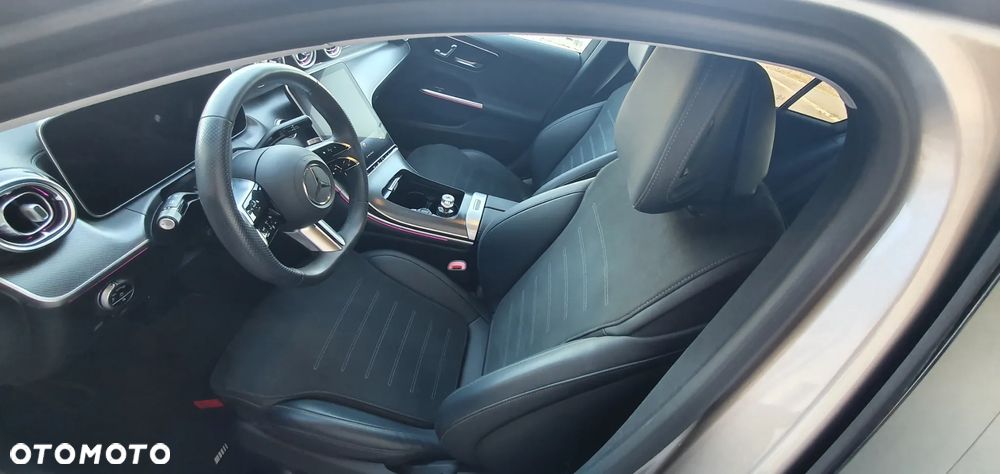Mercedes-Benz Klasa C 200 mHEV 4-Matic AMG - 17