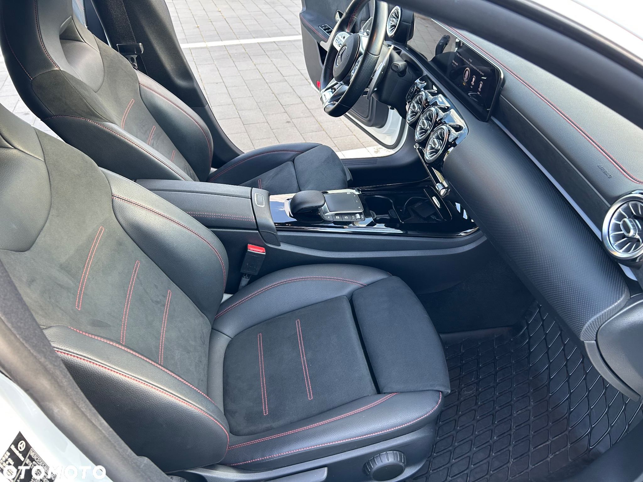 Mercedes-Benz CLA 200 d Shooting Brake 8G-DCT AMG Line - 23