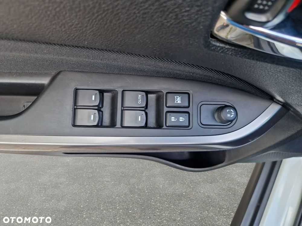 Suzuki Vitara - 11