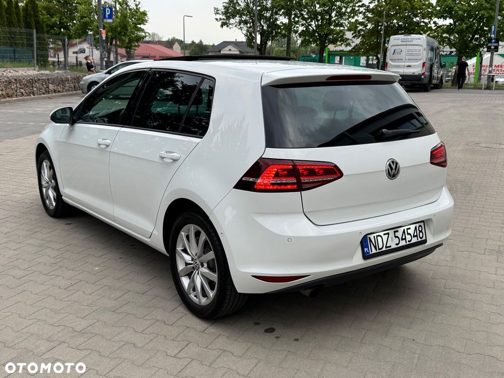 Volkswagen Golf 1.2 TSI BlueMotion Technology Cup - 4
