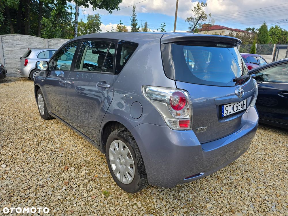 Toyota Verso 1.6 Sol EU5 - 4