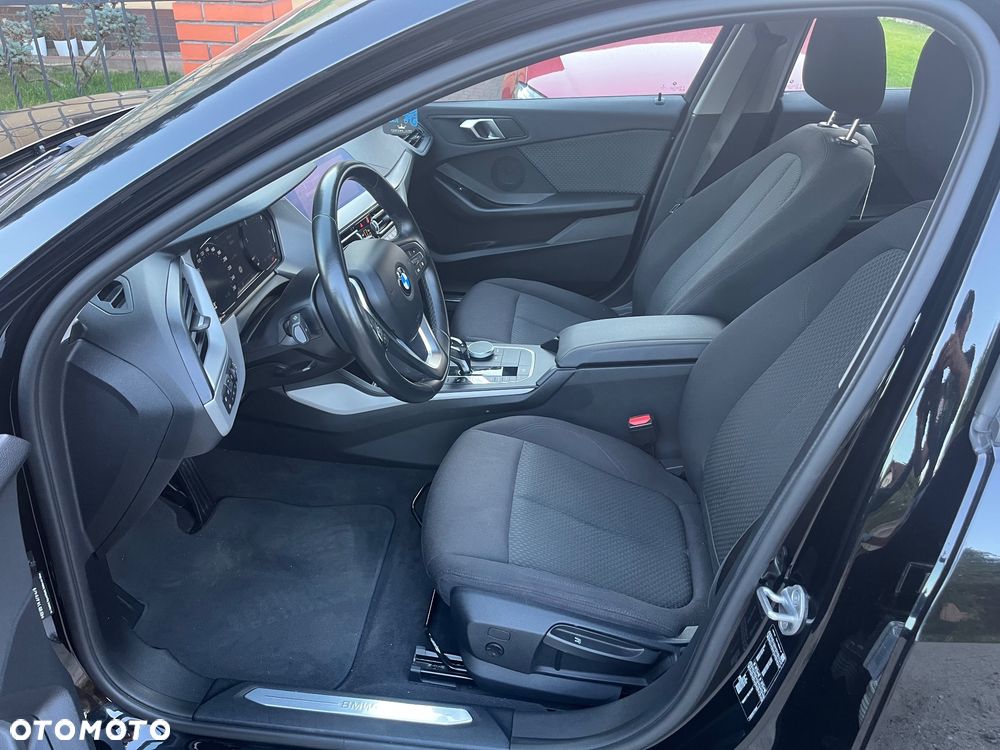 BMW Seria 1 118d - 30