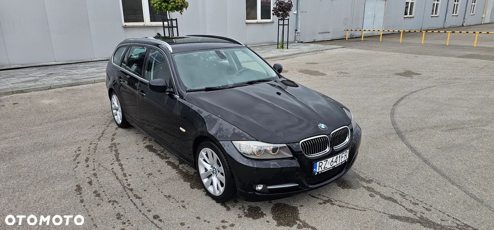 BMW Seria 3 320i - 25