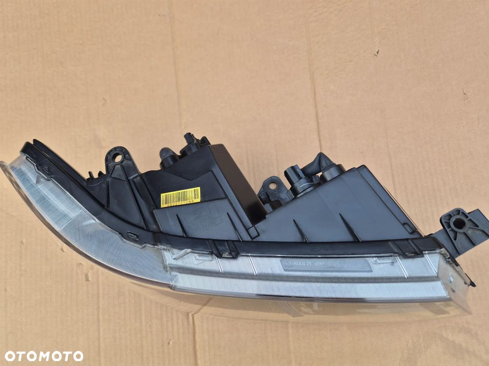 Fiat Freemont lampa prawa.Dodge Journey.BLACK Code - 5