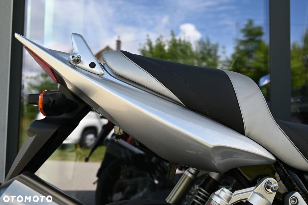 Honda CB - 11