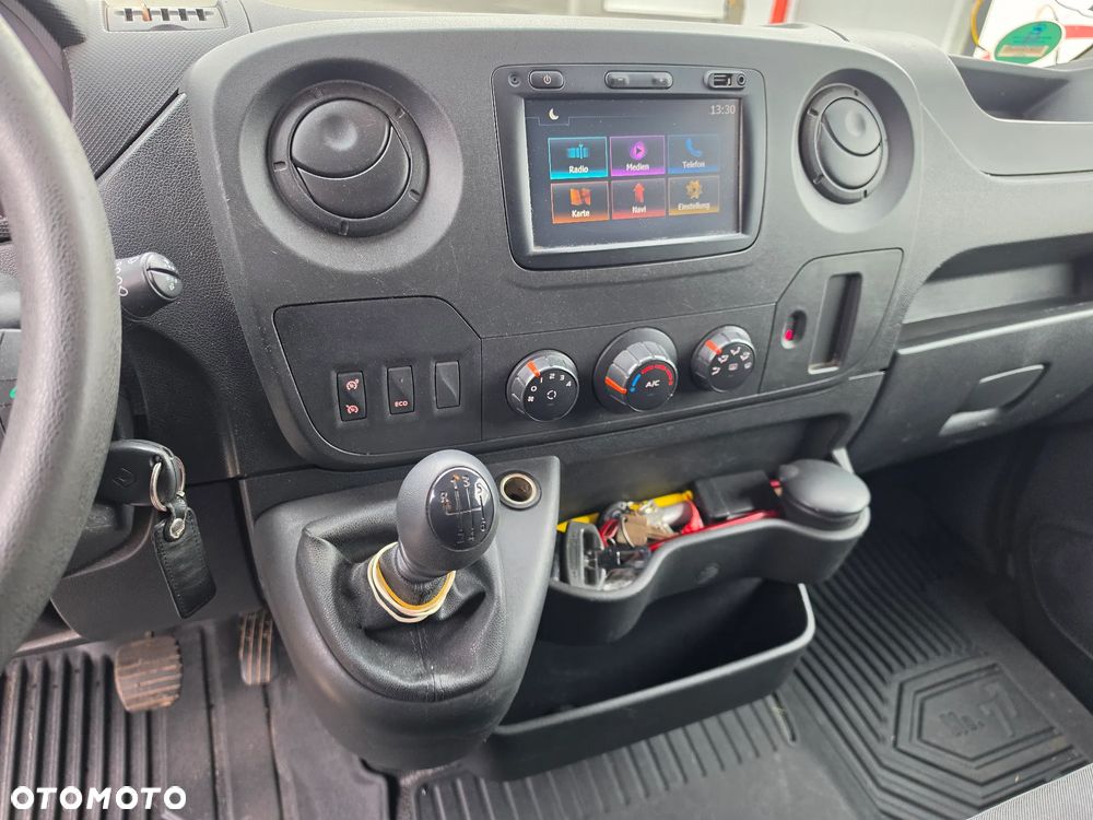 Renault Master - 11