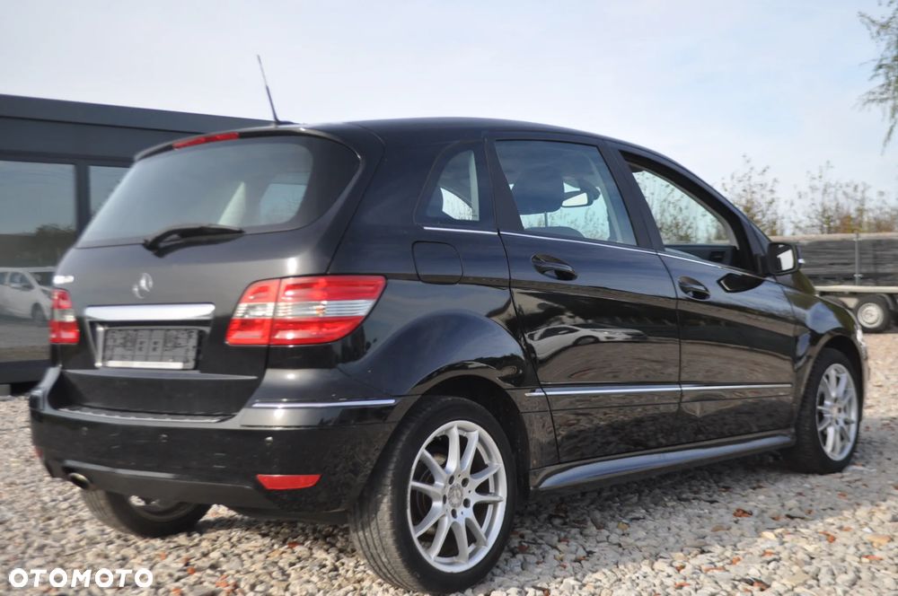 Mercedes-Benz Klasa B 160 BlueEFFICIENCY SPORT EDITION - 30