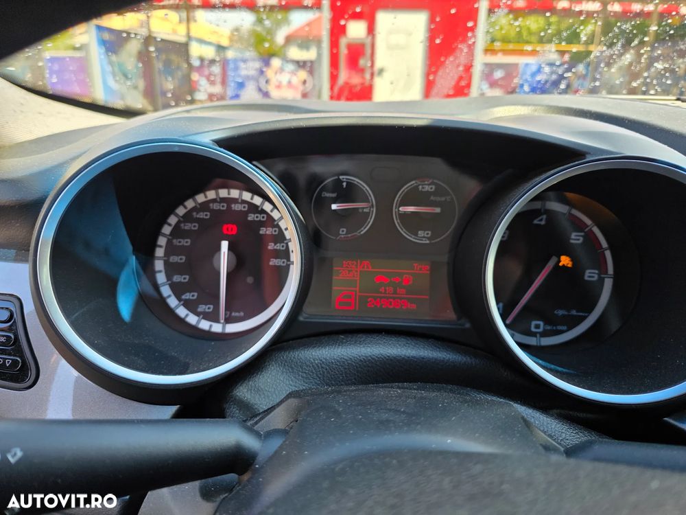Alfa Romeo Giulietta 1.6 JTDM 16V - 18
