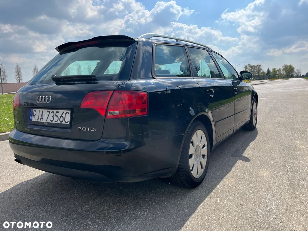 Audi A4 Avant 2.0 TDI - 10