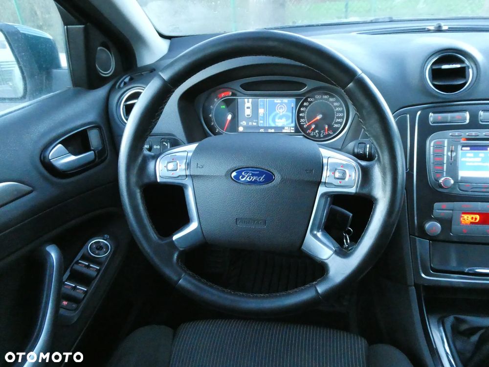 Ford Mondeo 2.0 Viva Titanium - 14