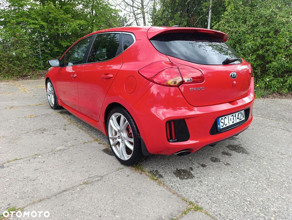 Kia Ceed 1.6 T-GDI GT - 8