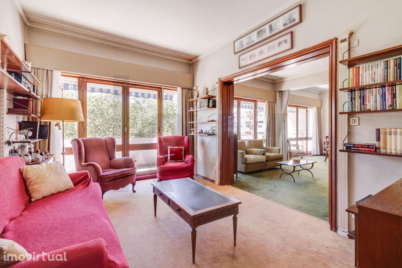 T4 +1 | 168m2 | 2 VARANDAS | PRAÇA RAINHA SANTA | LUMIAR | LISBOA - Grande imagem: 2/37