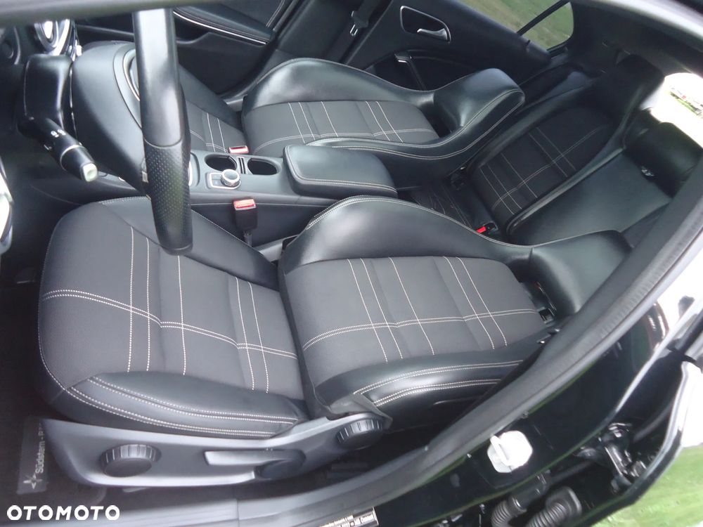 Mercedes-Benz Klasa A 200 AMG Line - 19