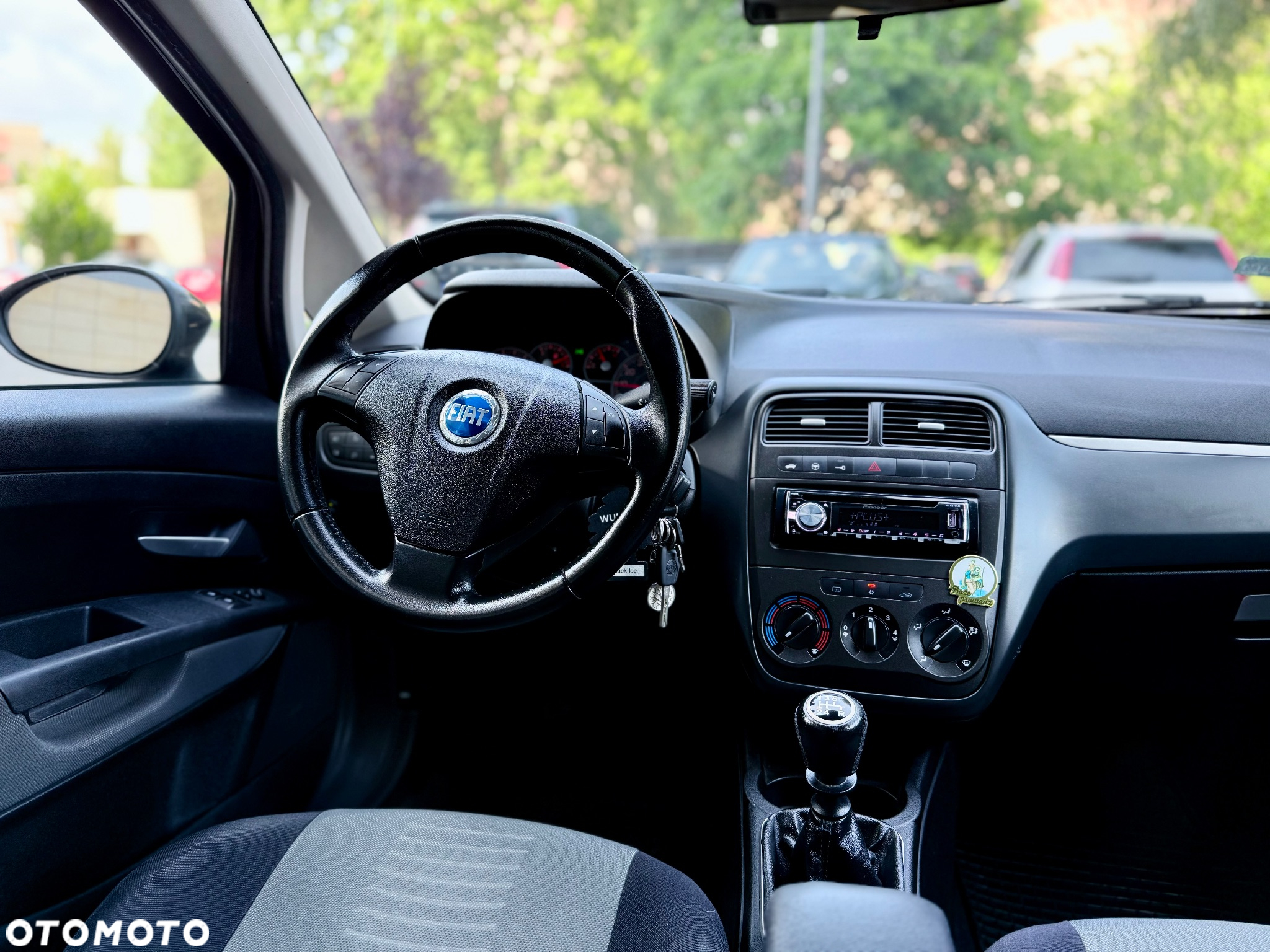Fiat Grande Punto Actual 1.4 8V Estiva Blue&Me Euro5 - 20
