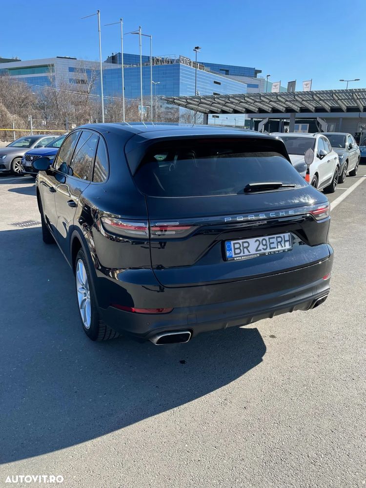 Porsche Cayenne Standard - 7