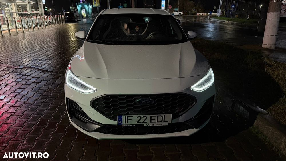 Ford Focus 2.3 Ecoboost 6MT ST X - 13