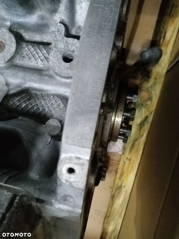Silnik blok silnika słupek BMW M5 G30 F90 M8 F92 F93 4.4 V8 600KM S63B44B - 11