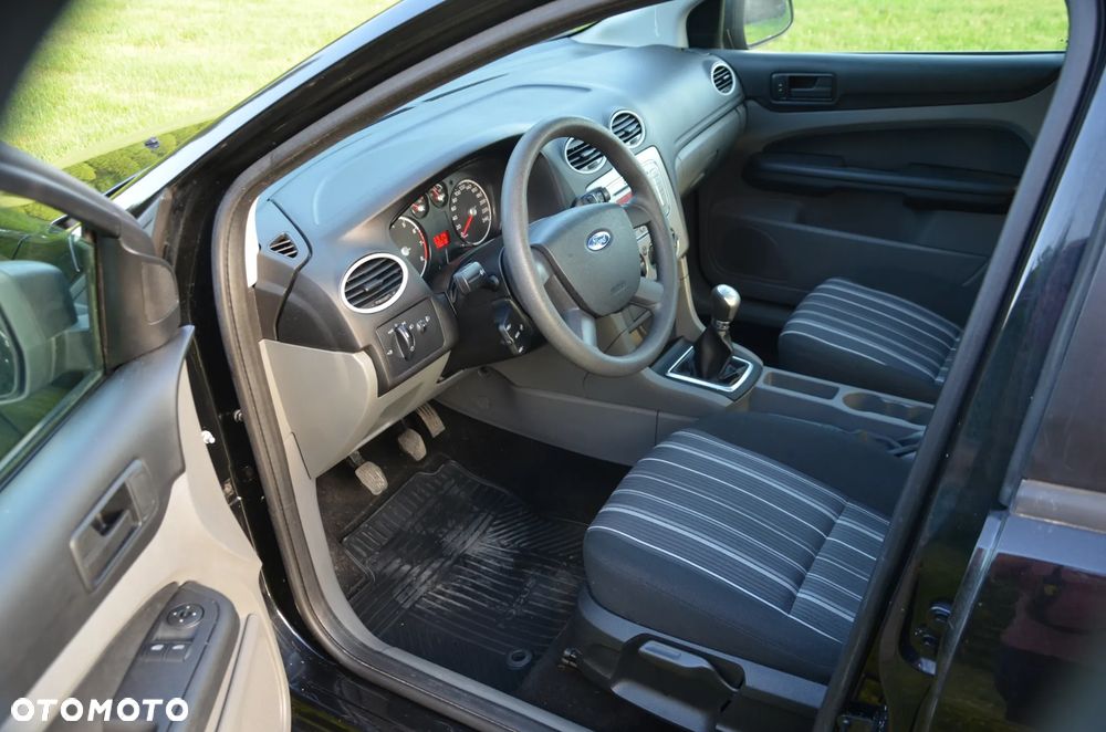 Ford Focus - 8