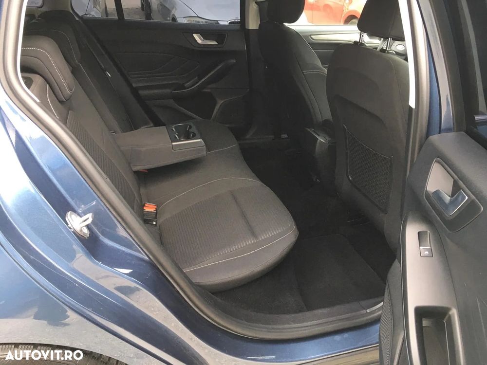 Ford Focus Turnier 1.5 EcoBlue Start-Stopp-System TITANIUM DESIGN - 11