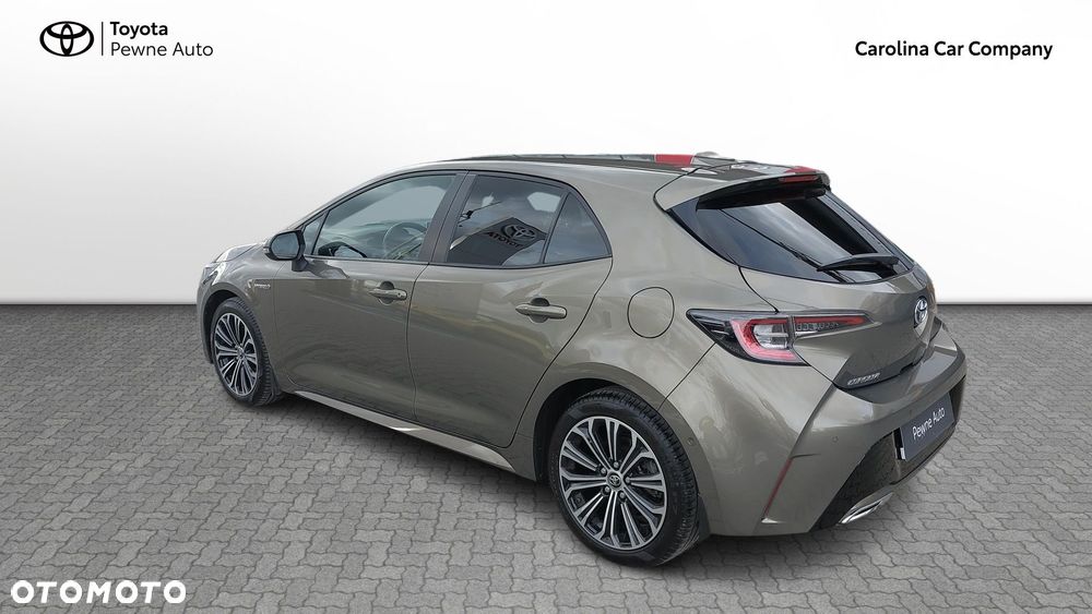 Toyota Corolla 2.0 Hybrid Comfort - 2