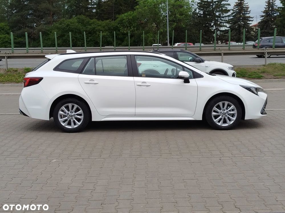 Toyota Corolla 1.8 Hybrid Comfort - 4