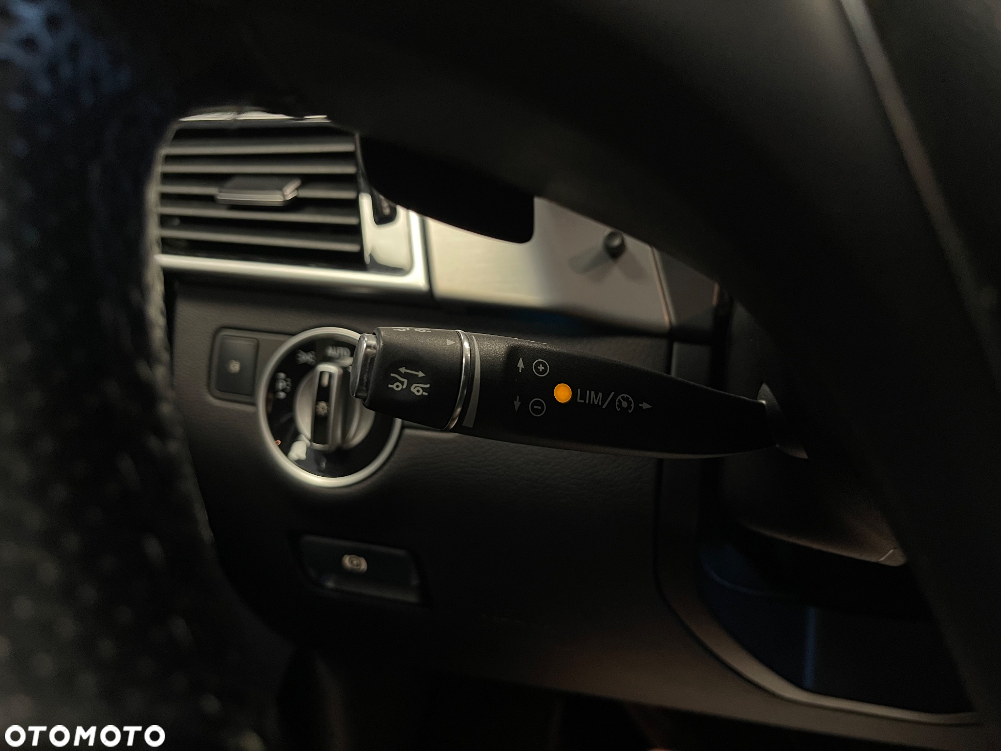 Mercedes-Benz GLE 350 d 4-Matic - 29