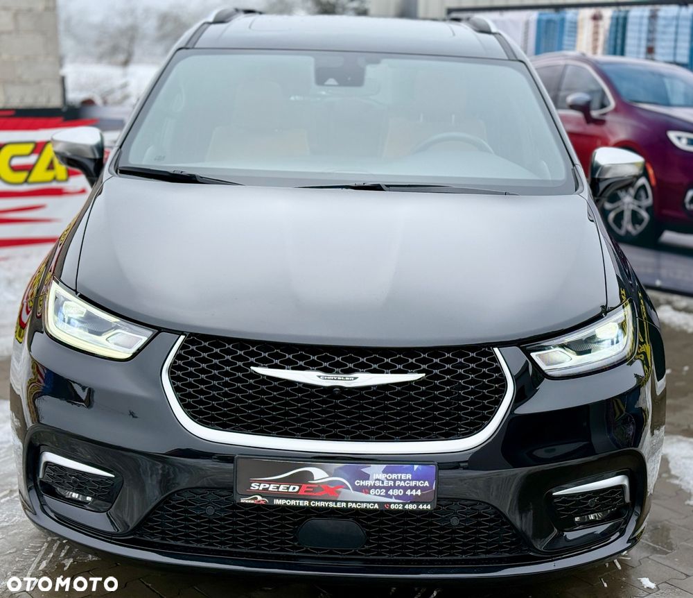 Chrysler Pacifica - 4