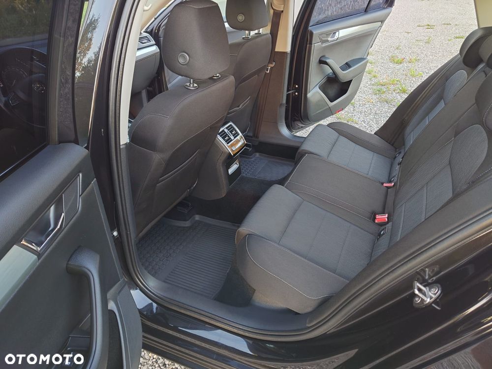 Skoda Superb 2.0 TDI Ambition - 15