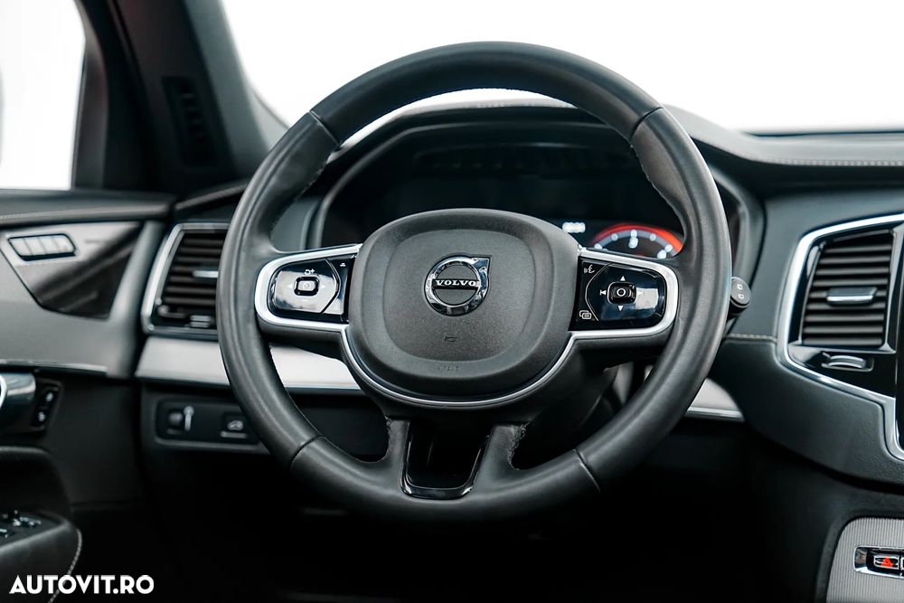 Volvo XC 90 B5 D AWD Geartronic RDesign - 38