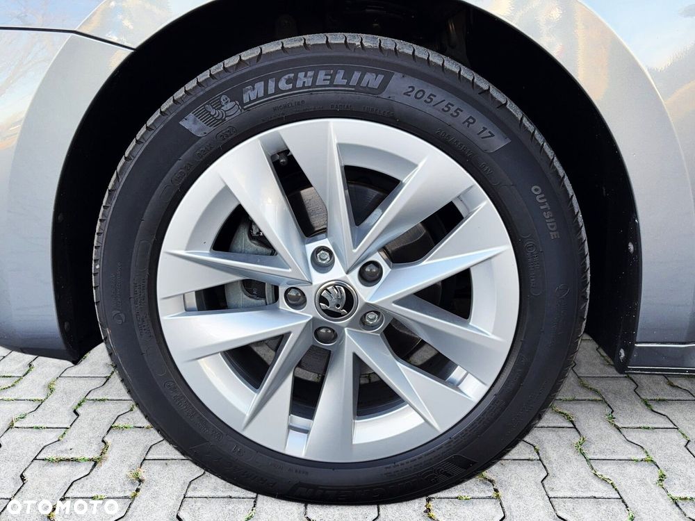 Skoda Octavia 2.0 TDI Selection DSG - 31