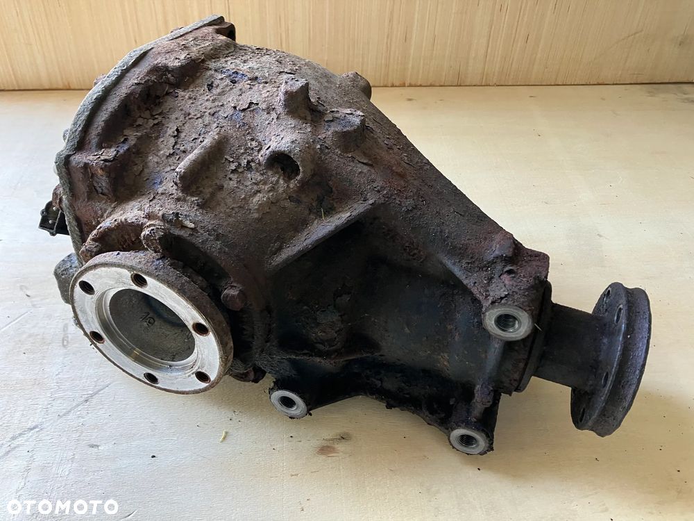 DYFER BMW E32 V8 M60 730i DYFERENCJAŁ 3,23 - 1