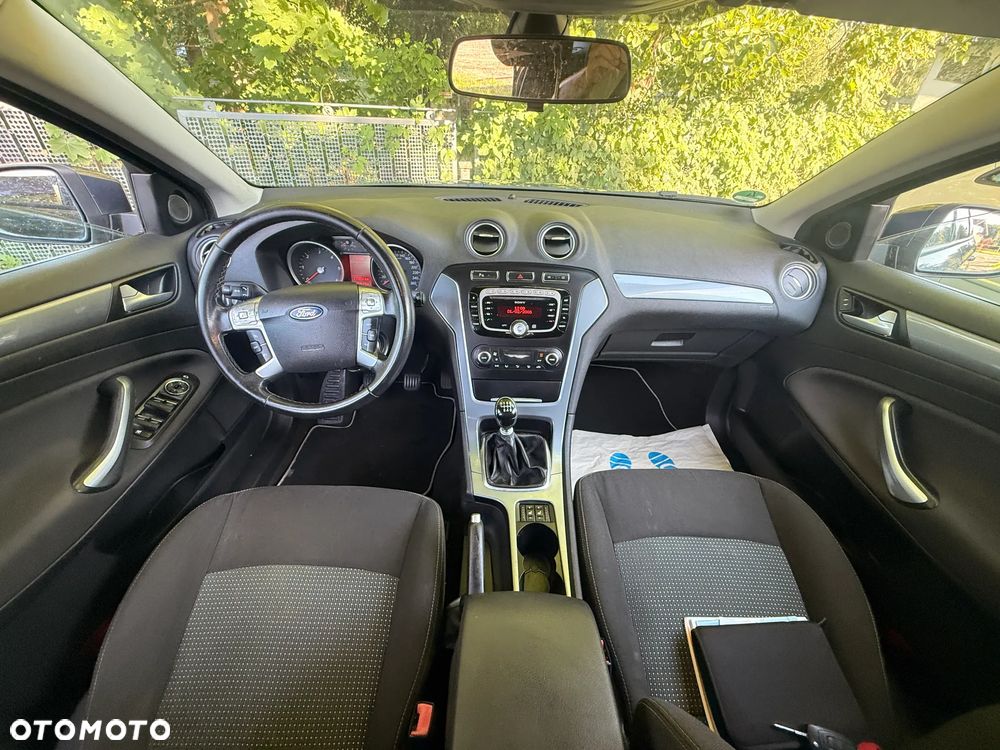 Ford Mondeo 1.6 TDCi Ambiente - 10
