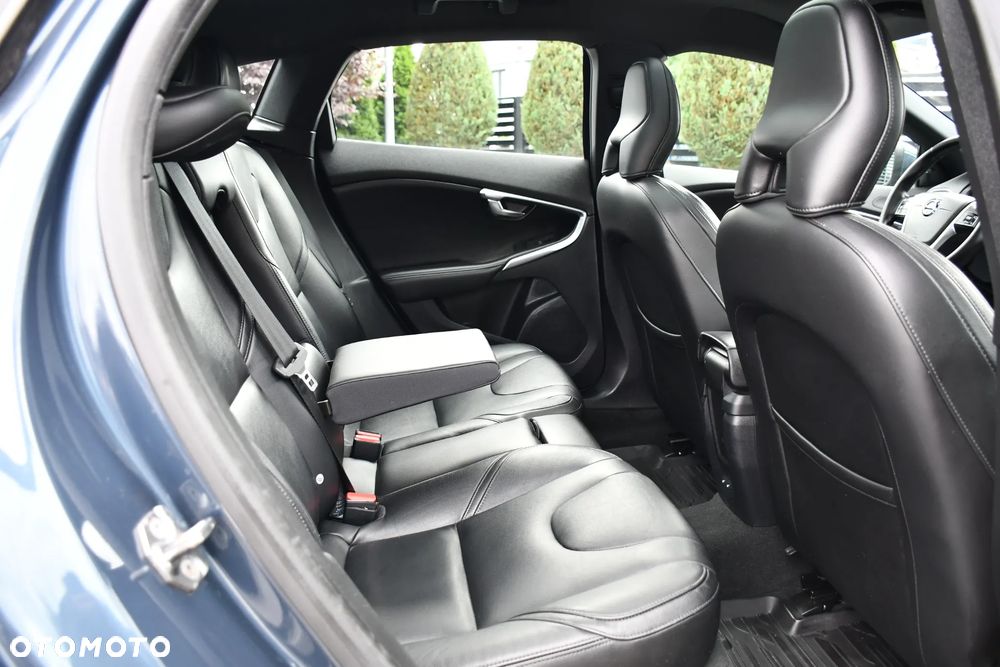 Volvo V40 T4 Inscription - 24