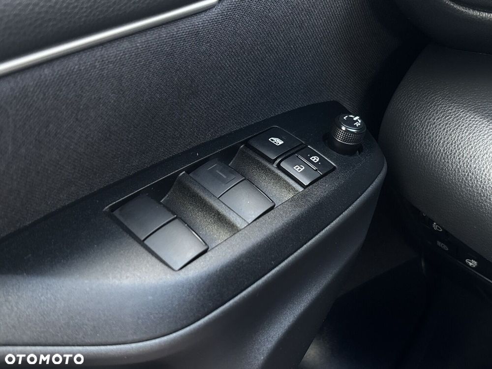 Toyota Yaris Hybrid 1.5 Style - 28