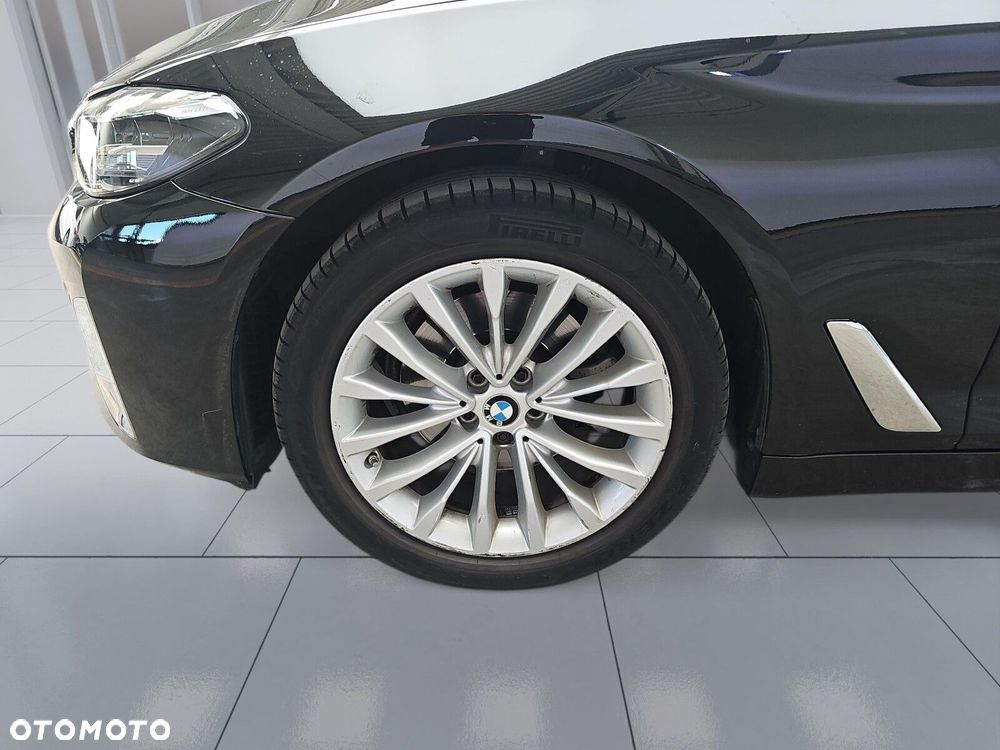 BMW Seria 5 520d xDrive MHEV Luxury Line - 36