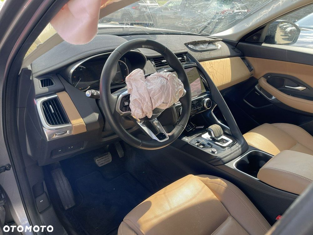 Jaguar E-Pace D165 AWD SE - 8