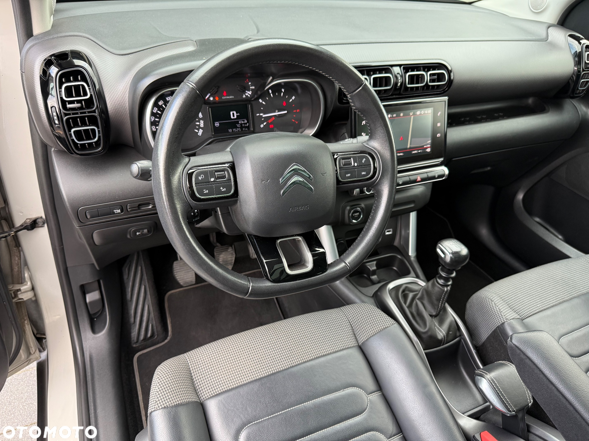 Citroën C3 Aircross BlueHDI 120 Stop & Start Shine - 22