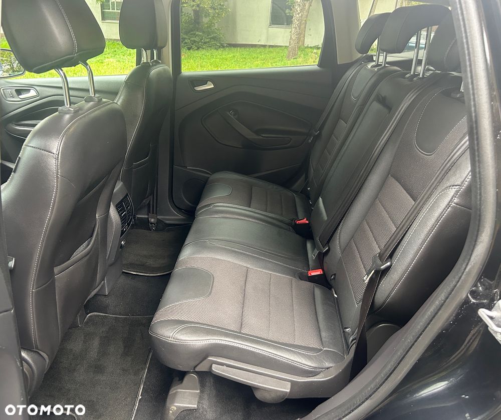 Ford Kuga 2.0 TDCi 2x4 Titanium - 28