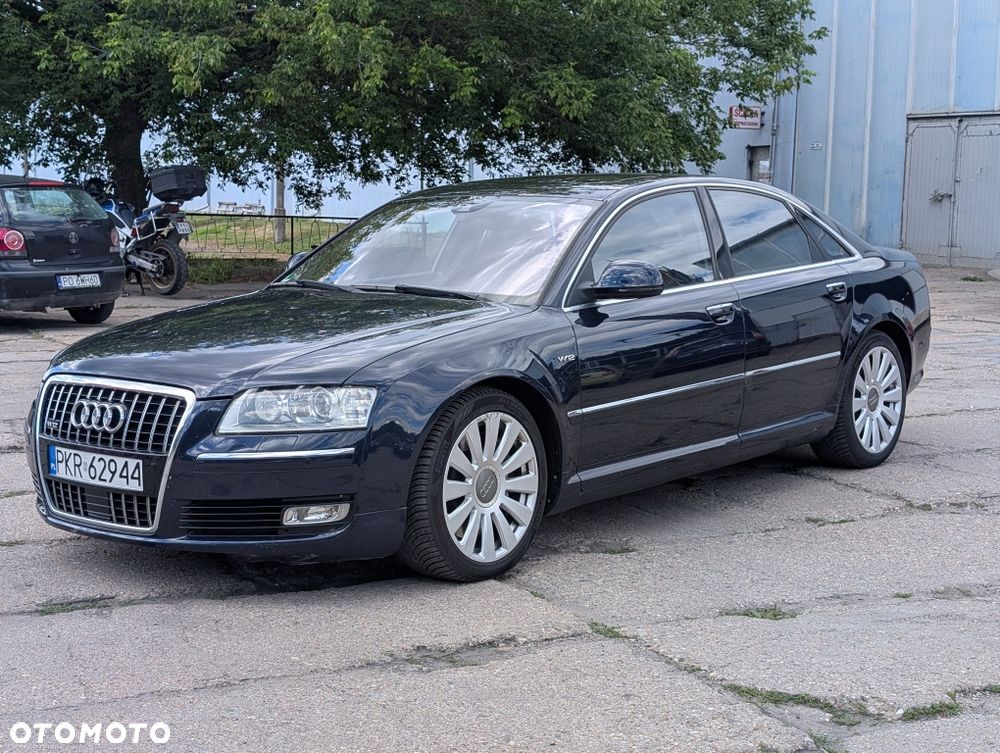 Audi A8 - 1
