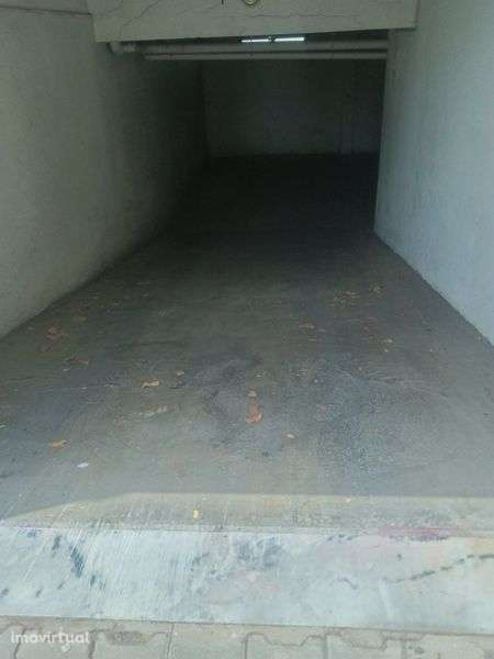 Garagem em vale do cobro - Grande imagem: 2/8