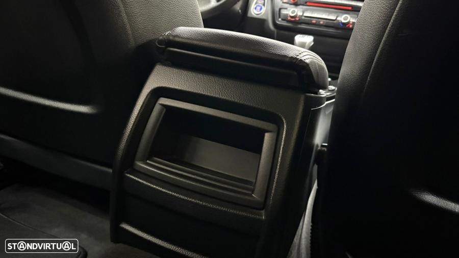 BMW 318 d xDrive Line Sport - 29