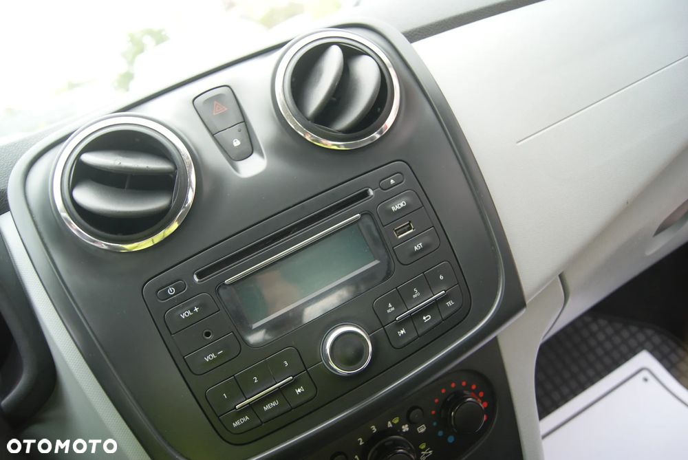 Dacia Logan 1.2 16V Laureate - 25