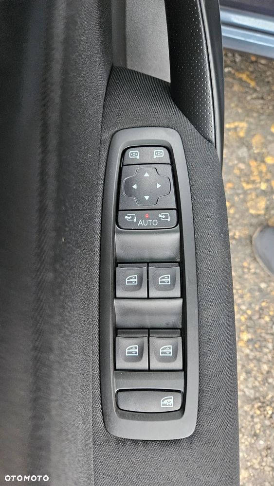 Renault Megane TCe 115 GPF LIMITED - 13