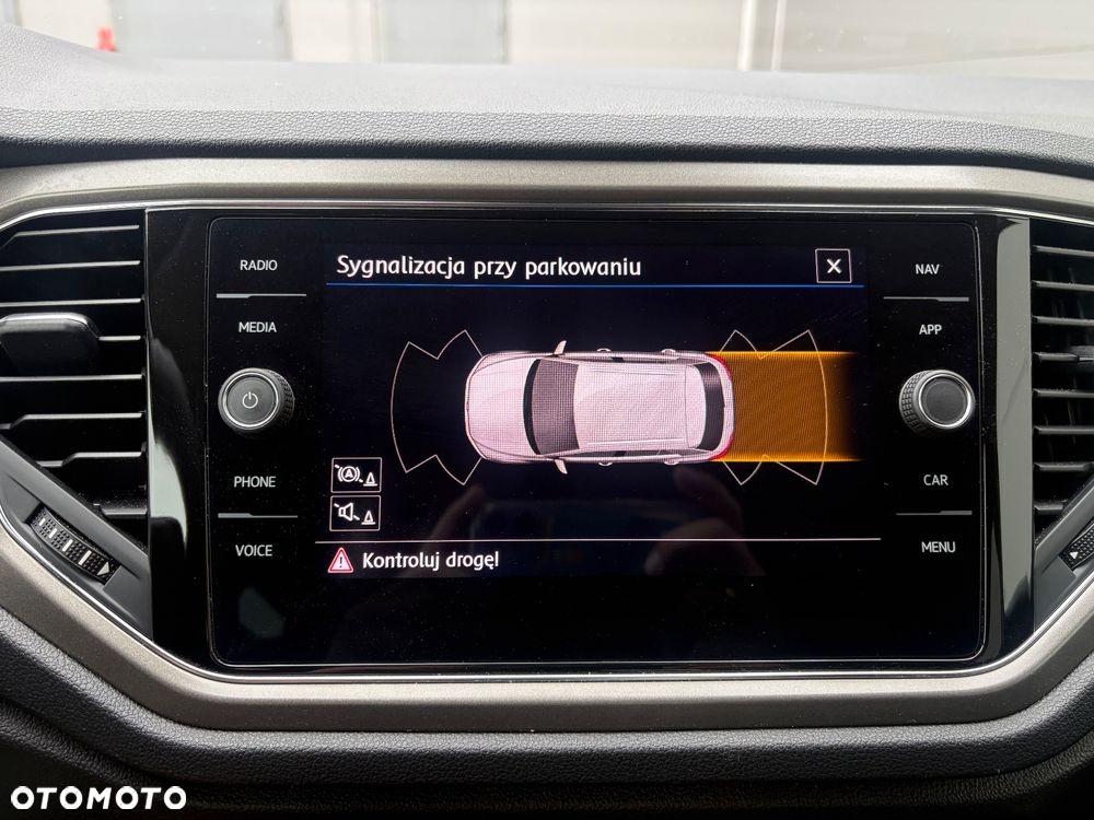 Volkswagen T-Roc 1.5 TSI Life - 25