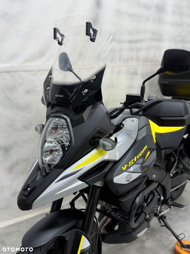 Suzuki V-STROM - 20