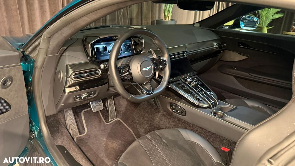 Aston Martin V8 Vantage - 17