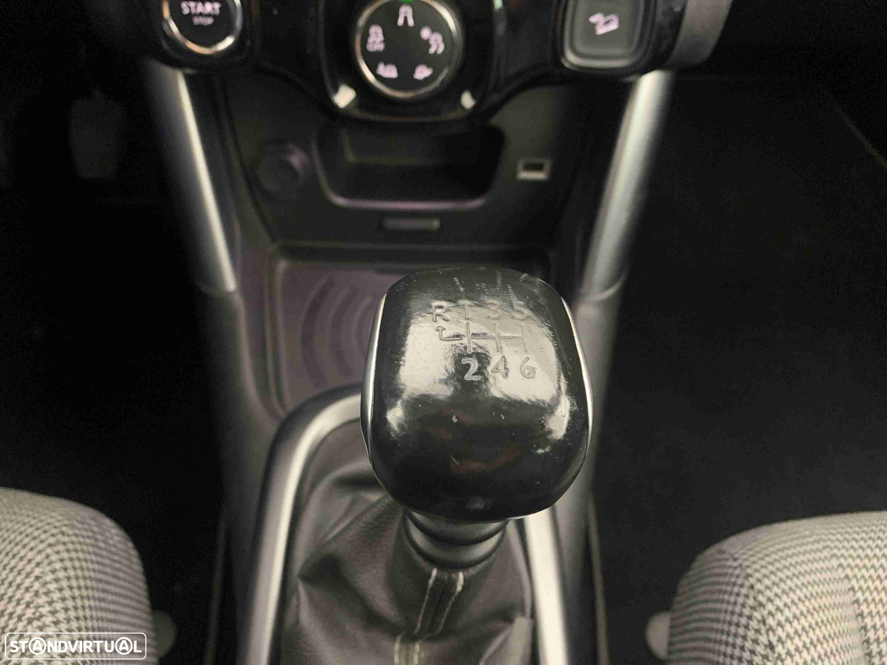 Citroën C3 Aircross 1.6 BlueHDi Shine S&S - 10